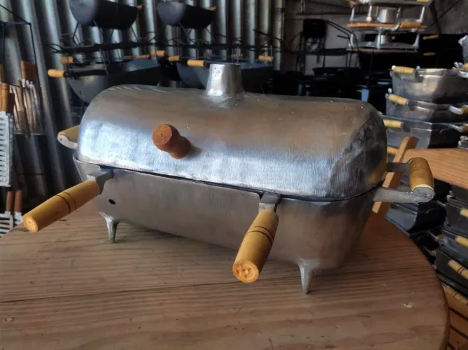 CHURRASQUEIRA DE ALUMÍNIO "G" SALSICHA