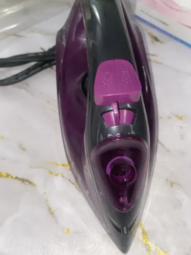 Ferro de passar a vapor elgin novo