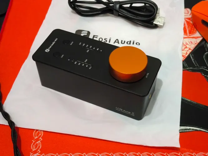 DAC/Amp Fosi Áudio Sk02, suporte a DSD, PCM e cabos de 3.5mm & 4.4mm Balanceado