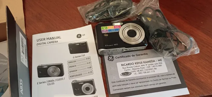 Câmera fotográfica digital GE A835
