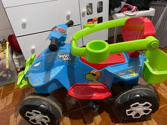 QUADRICICLO INFANTIL BANDEIRANTE SMART QUAD ? DINOSSAURO