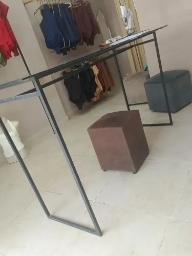 Mesa metalon e vidro 1 metro e meio