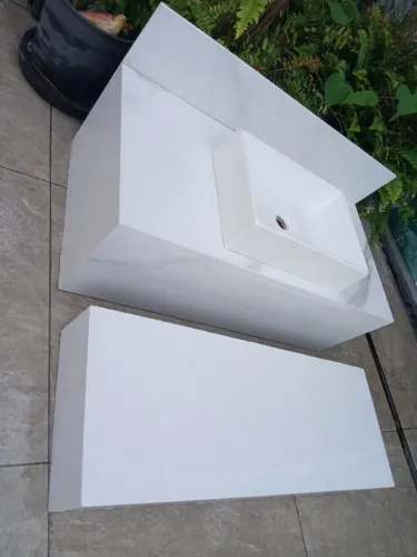 Lavatório branco
