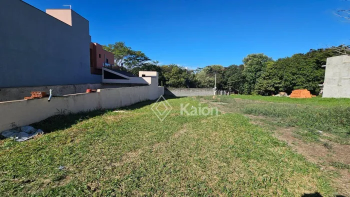 Terreno à venda no Condomínio Jardim Guarujá na cidade de Salto/SP