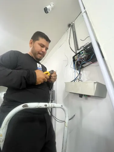 Conserto de câmara frigorífica 