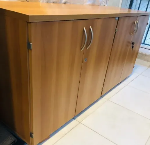 Armário Multifuncional com 4 portas