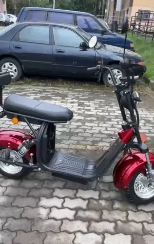 Moto elétrica com bateria 