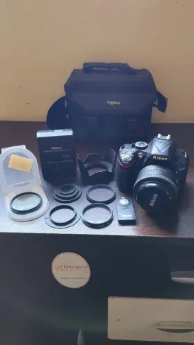 Nikon D5200 com lente 35mm