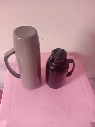 Vende se garrafas térmicas