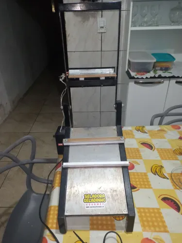 Vendo Seladora Plastica(Sacos Plasticos,Geladinho,Etc...)