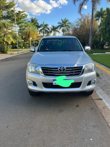 Toyota Hilux CD SRV 4X4 2.7 Flex 16V Aut. 2013