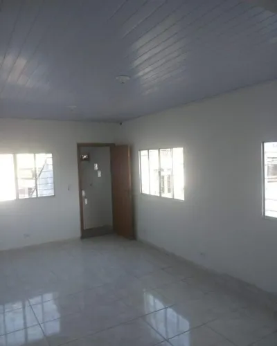 Alugo sala comercial (altos)