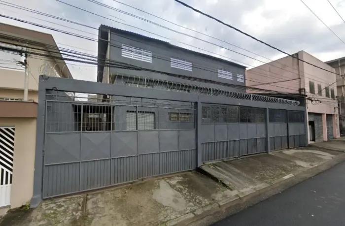 Galpão para alugar no Bairro Jardim Ruyce - Diadema/SP