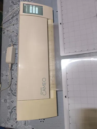 Silhouette Cameo 2 Usada