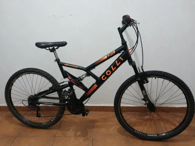 Bicicleta Colli Full Suspension Aro 26 em Perfeito Estado 
