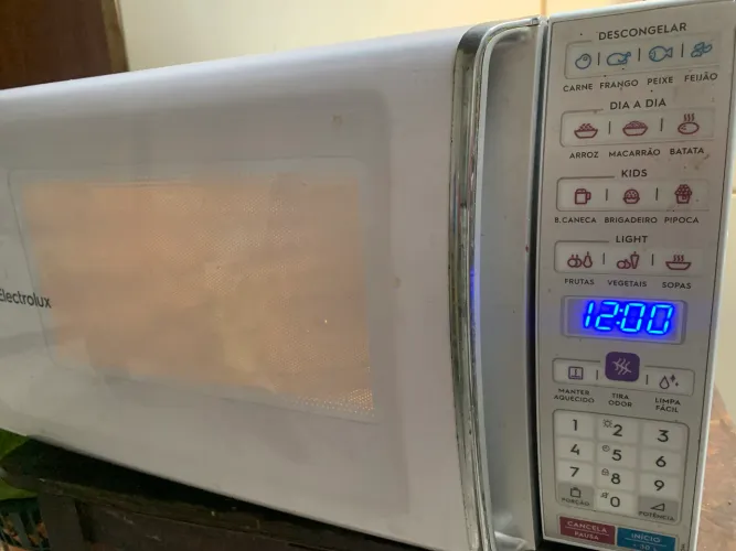 Microondas 34L Eletrolux