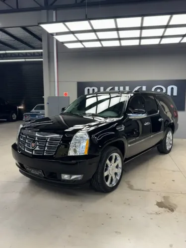 Cadillac Escalade ESV 2024