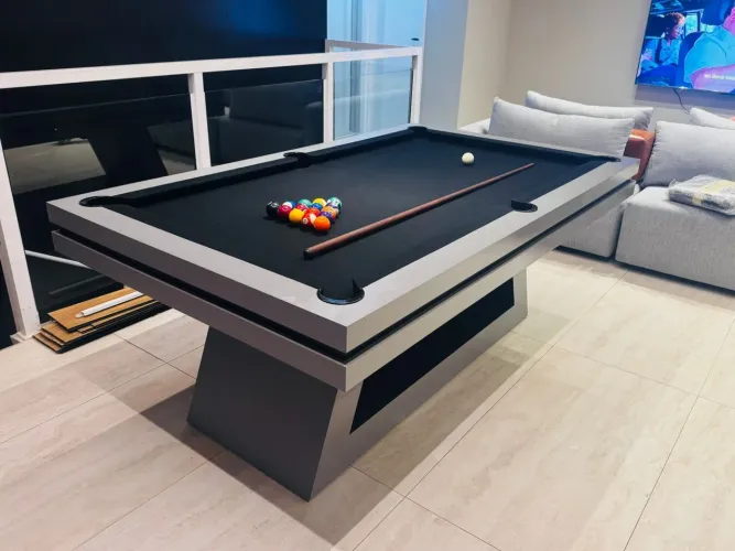 Mesa de luxo/Bilhar e Jantar 