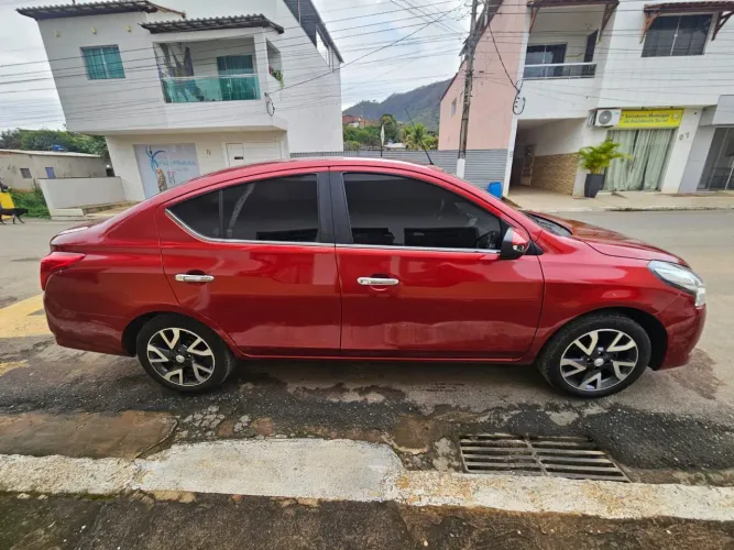 Nissan Versa SL 1.6 16V Flexstart 4P Aut. 2017