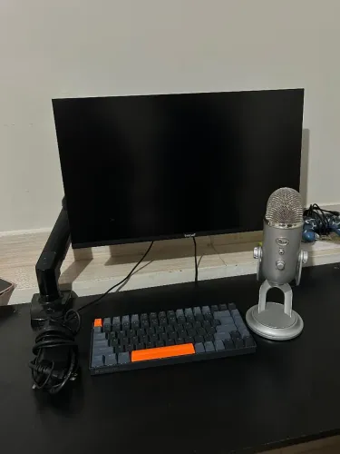 Monitor Target 27'
