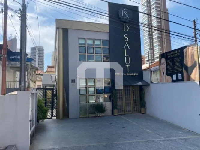 Salas para locação em um Prédio Comercial à venda no Tatuapé, possui 4 salas.