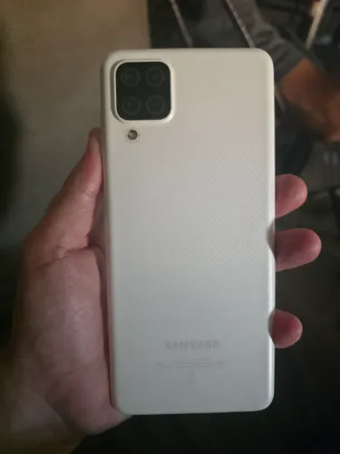 Samsung galaxy a12