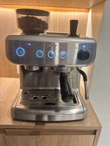 Cafeteira Espresso Oster Xpert Perfect Brew com Moedor - Estado de Nova