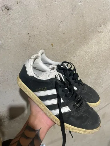 Adidas Gazelle Preto (Numero 35)