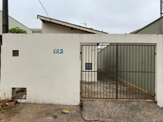 Casas - ÁGUA BRANCA