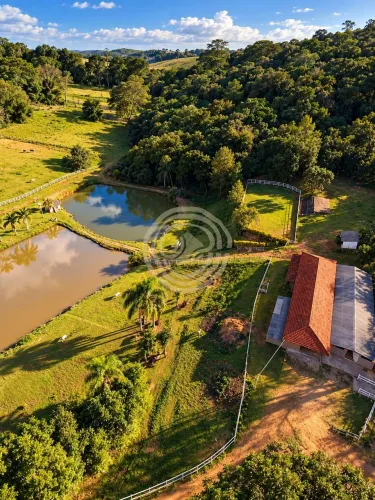 Haras à venda em Piedade/SP 7 alqueires com estrutura equestre completa