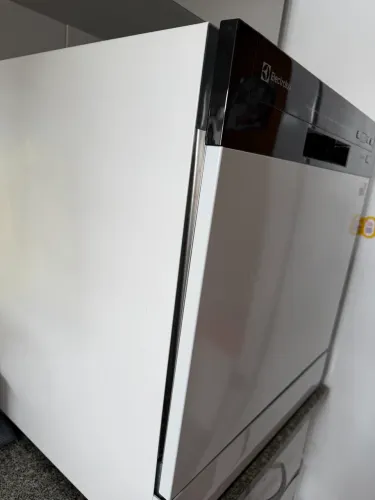 Máquina de lavar louça Eletrolux com 7 meses de uso motivo mudança