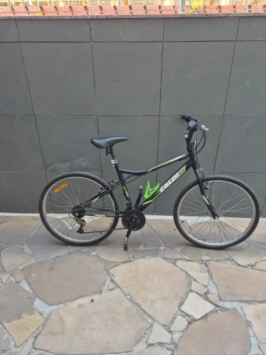 Bicicleta Caloi Twister Aro 26, 21 Marchas Preta