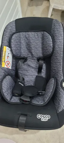 Vende-se bebê conforto 