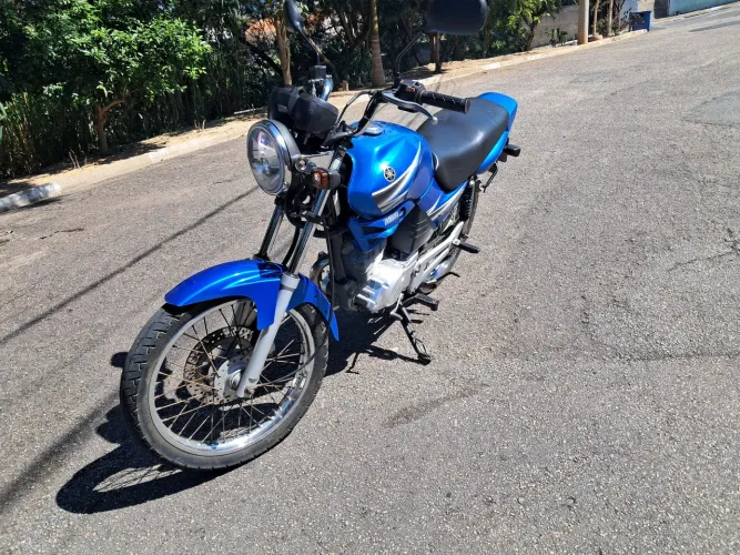 MOTO YBR 125 COMPLETA