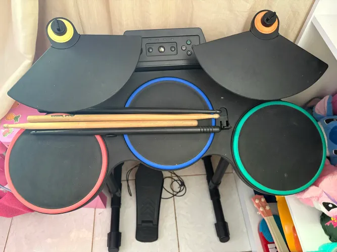 Bateria e microfone Guitar Hero Ps2/Ps3