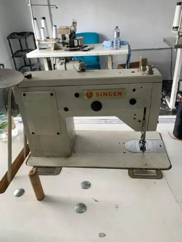 Máquina de Costura Industrial SINGER Zig Zag