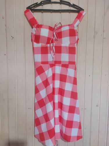 Vestido xadrex vermelho e branco 