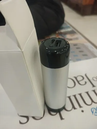 Power bank lanterna 4.000 mAh