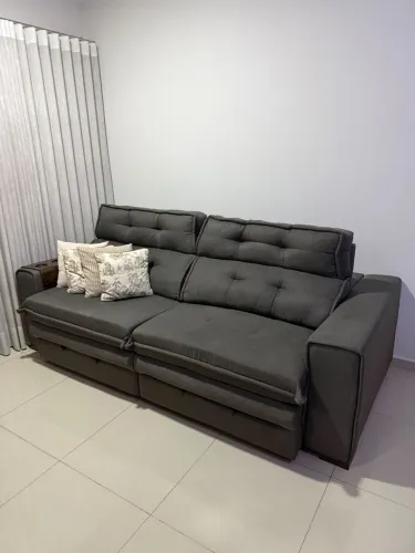 Sofá retrátil e reclinável 2,50m