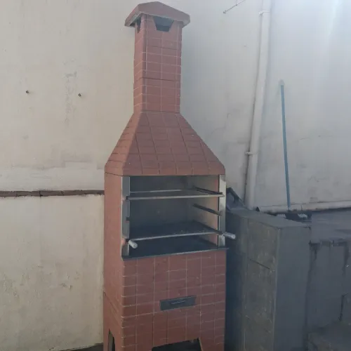 Churrasqueira tijolinho pré montada 75 cm