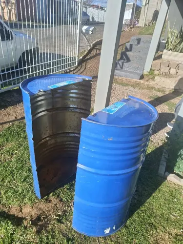 Tonel para churrasqueira