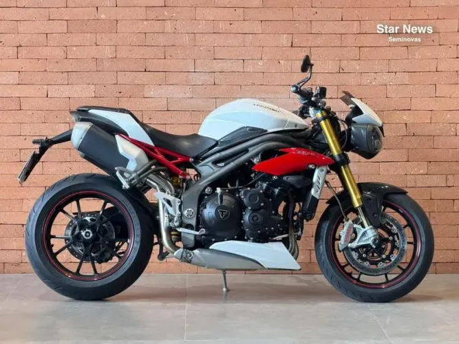 TRIUMPH SPEED TRIPLE R 2017