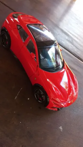 Ferrari puro sangue miniatura