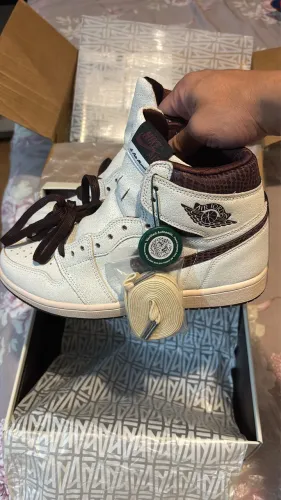 Air Jordan High A Ma Maniere