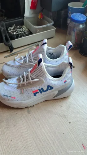 Tenis
