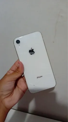 Vende-se iPhone XR usado 