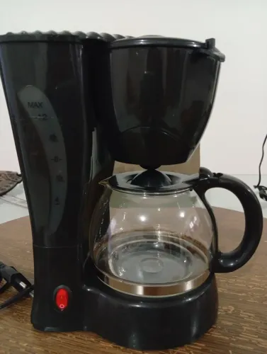 Vende-se ótima cafeteira