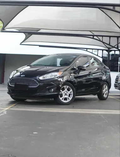 Ford Fiesta Sedan SE 1.6 16V Flex 4P 2014