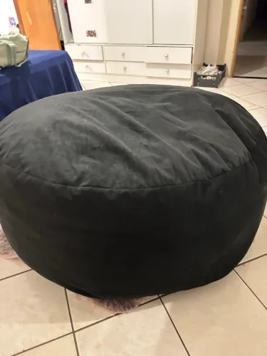 Puff gigante já preenchido