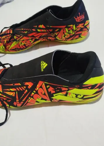 CHUTEIRA FUTSAL ADIDAS NEMEZIZ MESSI